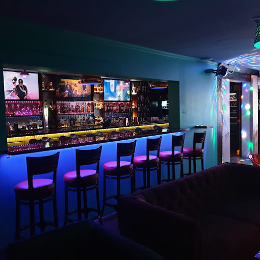 La Oficina Bar Aruba